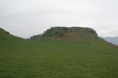 Два холма древней крепости друидов.
