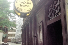 Паб Ye olde Cheshire Cheese